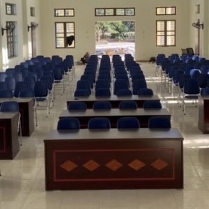 Bàn hội trường BHT12DH1